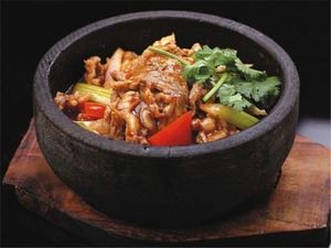 Ban Xian Home-style Cuisine · Yibin Burnt Noodles (Nanfang Garden Branch)