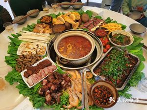 Pujiang Daxigou Small Pond Garden Restaurant (Jinhua Road Branch)