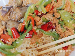 Chihu Tang Wooden Bucket Rice and Hunan-Sichuan Cuisine (Shangpin Aolai Plaza Branch)