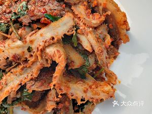 Salt-Infused Flavor Chinese Restaurant