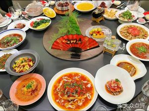 Chengdu Youbo Howard Johnson Hotel · Yue Rong Hui Restaurant