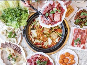 Hongshen Xiaojiangnan Clear Soup Yellow Beef