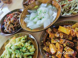 Xiangcun Cai Yaba Bone
