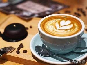 Dingli Xin Coffee (Chengdu Foreign Language School Teacher Apartment Store)