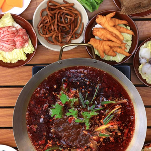 Earthen Bowl Street Food Hot Pot