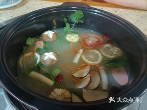 Xiao Jiangnan's Whole Beef Banquet with Health Soup Pot