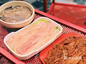 Mingyue Fragrant Fresh Goose Intestine Hot Pot
