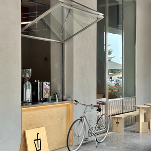 Whoa Café