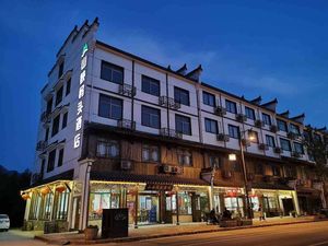 Mountain Gorge Wharf Inn