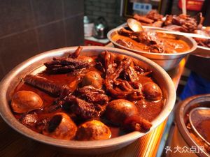 Dinggua Ding Beef Noodle House (Sakura Mansion Branch)