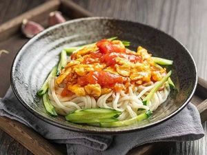 Spicy Beef Noodles with Nourishing Stew (Jintian Road Branch)