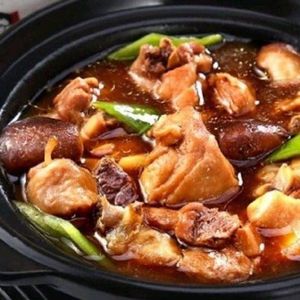 Old Friend's Yellow Braised Chicken (Qingshan Zhihui City Branch)