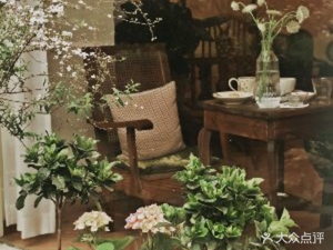 Ri Ji Coffee · Naplo Caffe (Dongda Street Branch)