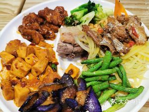 Qu Ji Xiao Chu Jinjie Grand Canteen