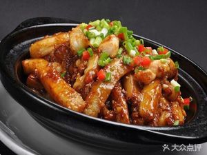 Liangliang Xiang Cuisine (Haishu Road Store)