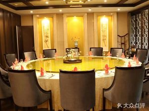Lvyuan Hotel · Waterfront Restaurant