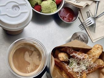 UFO Coffee Shop (Xianghu Financial Town Slow Life Street Store)
