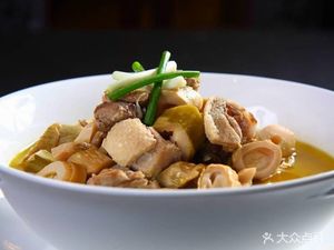 Quzhou Home-style Cuisine (Yaqian Road Branch)