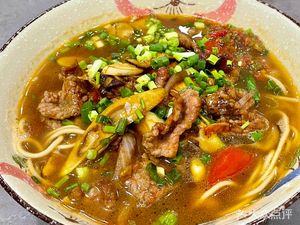 Shenghong Noodle House (Lingshui Road Branch)