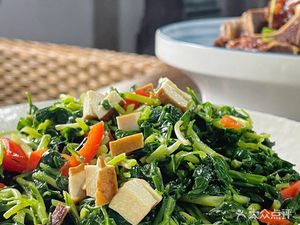 Zaihui Lou Home-style Cuisine (Longmen Ancient Town Branch)