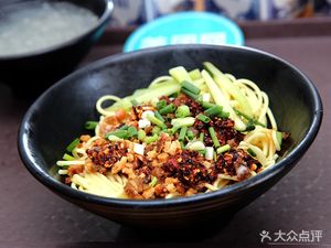 Xiangyang Beef Noodles (Wuluo Road Store)