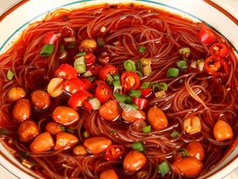 Xiang Gagga Chongqing Sour and Spicy Rice Noodles