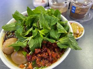 Guizhou Yongbo Hecheng Lamb and Mutton Noodles
