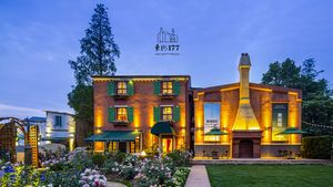 East Lake 177 Rose Garden Restaurant