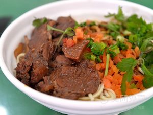 Dingniu Beef Noodles (Xindi Dongfang Mingzhu Branch)