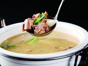 Caidian Xiao Hong Dian Home-style Cuisine (Siming Road Branch)