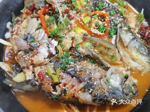 Yue Yue Hong Restaurant (Chang Qing Yuan Community Store)