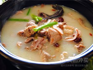 North-South Feng Pig Stomach Chicken Pot Chicken
