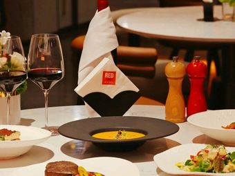 Leisure Hotel · OUI Restaurant (Jianghan Road Branch)