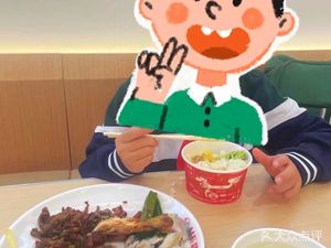 Cunzhang Ge (Hot Dry Noodles & Stir-Fried Fast Food)