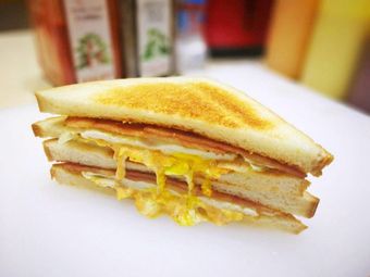 Hot Dog Sandwich