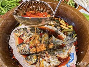 Mao Ge Stone Pot Soil Crucian Carp Sour Soup Eel (Yunfei Jiulong Xiangshan Branch)