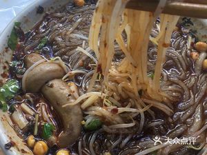 Chengdu Shuangliu Baijia Stewed Intestine Noodles