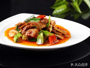 Yanjing Tofu Flower Home-style Restaurant (Mingren Lidu Store)