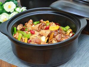 Yu's Chongqing Chicken Stew (Pais Branch)