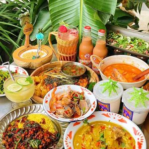 Jiao Ji Thai Barbecue · Gluai (Hechuan Store)