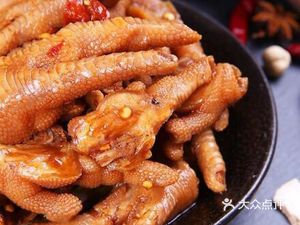 Tongliang Yang's Pickled Chicken Feet