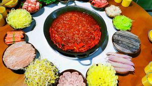 Ba Wei Old Hot Pot