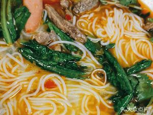 En Shi Niu Paocai Beef Rice Noodles (Chongqing Dianyuan Branch)