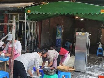 Qiu Xiaoe Water-Boiled Frog