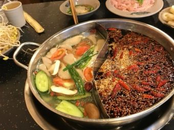 Zui Sanjiang Old Hot Pot (Binjiang Jin'an Branch)
