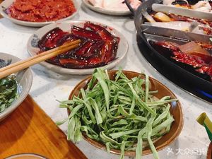 Linmen Gate Old Hot Pot (Nanfang Garden Store)