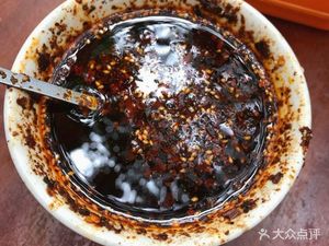 Rongchang Famous Specialty Chicken Soup Cover Noodles