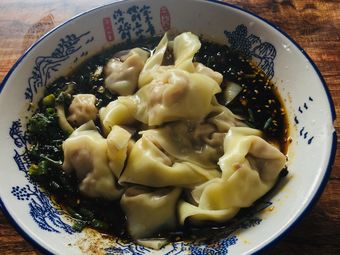 Spicy Chili Hand-Rolled Dumpling Noodles