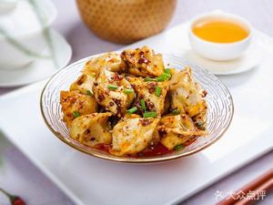 Come and Eat Noodles · Braised Chicken