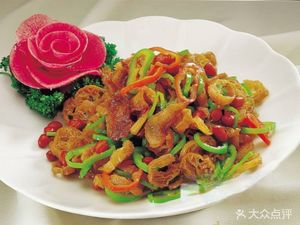 Fengjie Home-style Cuisine (Liangjiang Mingju Store)